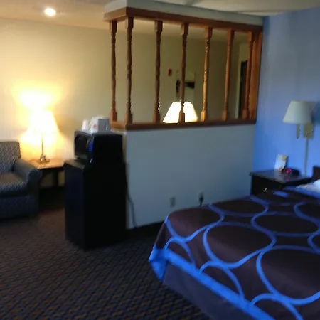 Super 8 By Wyndham New Castle Hotel Exterior photo